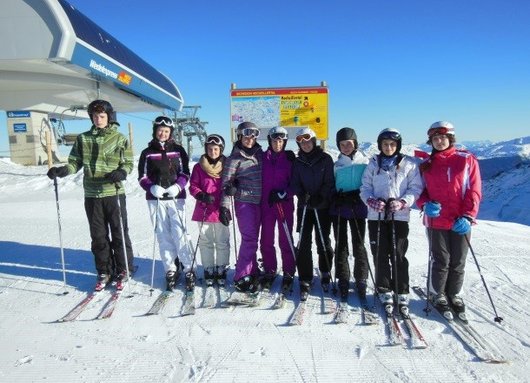 Schüler beim Skikurs